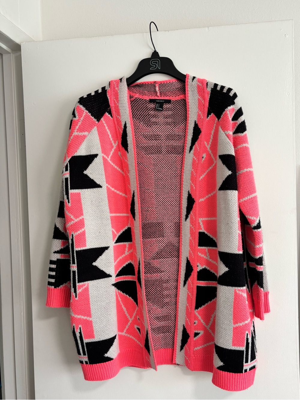 Pink & Black Geometric Knit Cardigan